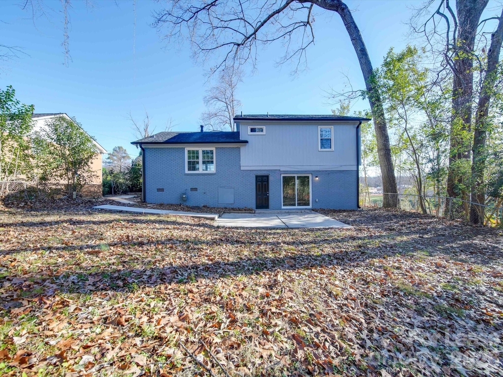 8208 Doverdale Lane - Photo 3