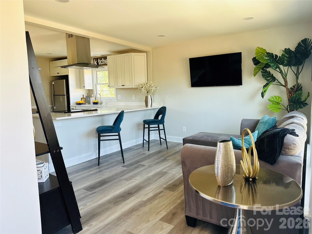 8208 Doverdale Lane - Photo 11