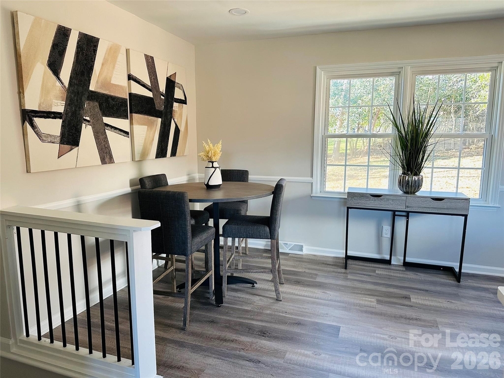 8208 Doverdale Lane - Photo 10