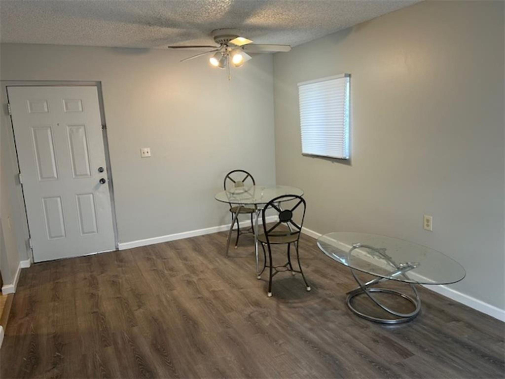 1089 N Benoist Farms Road - Photo 4