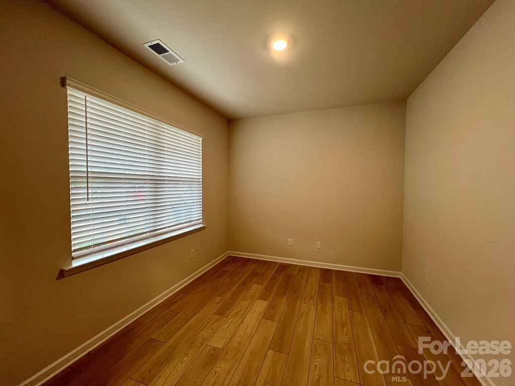 314 Hamptons Cove Road - Photo 3