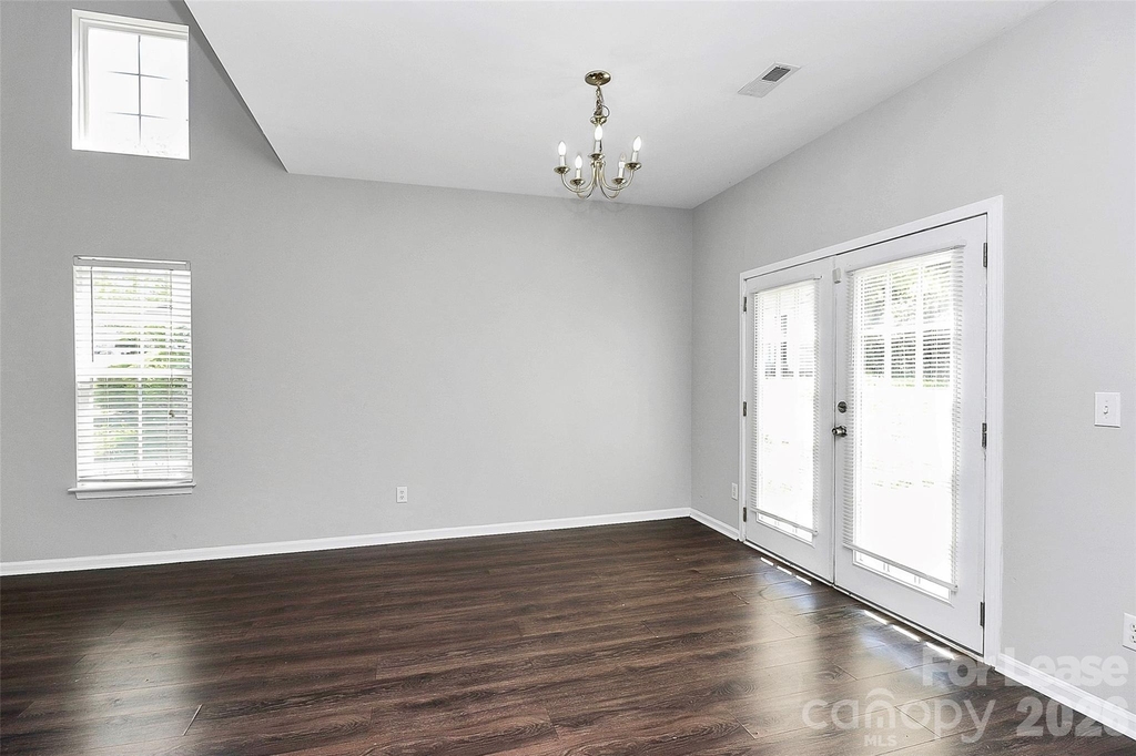 3731 Bullard Street - Photo 6