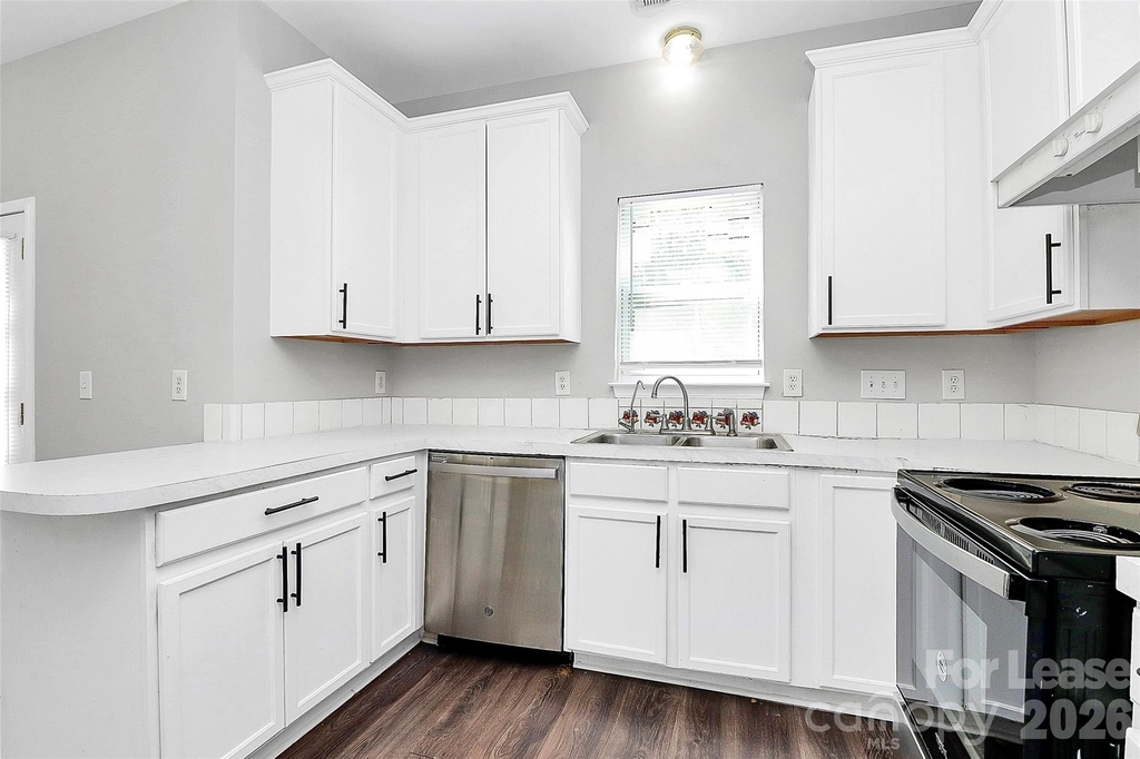 3731 Bullard Street - Photo 3