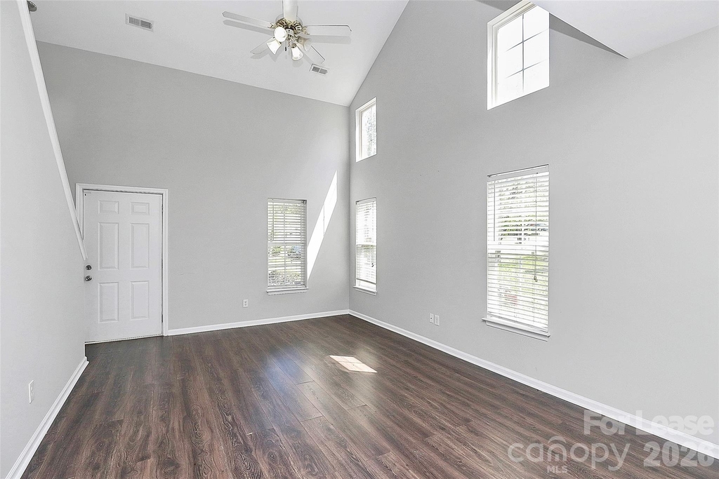 3731 Bullard Street - Photo 8