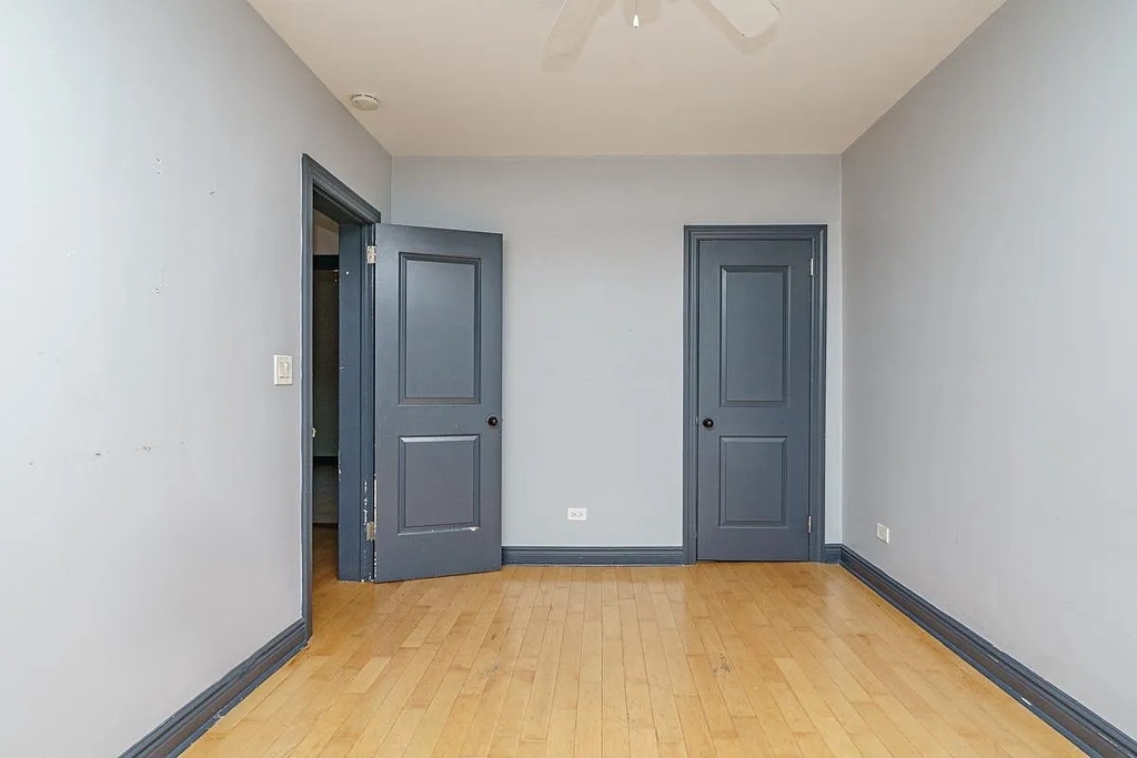 750 Onderdonk Avenue - Photo 5