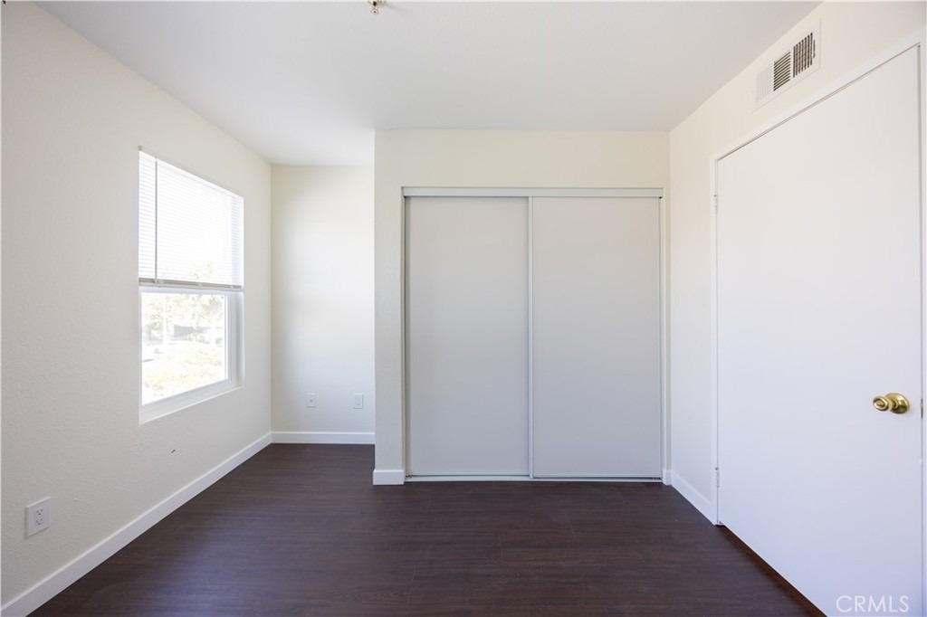 321 S Occidental Boulevard - Photo 7
