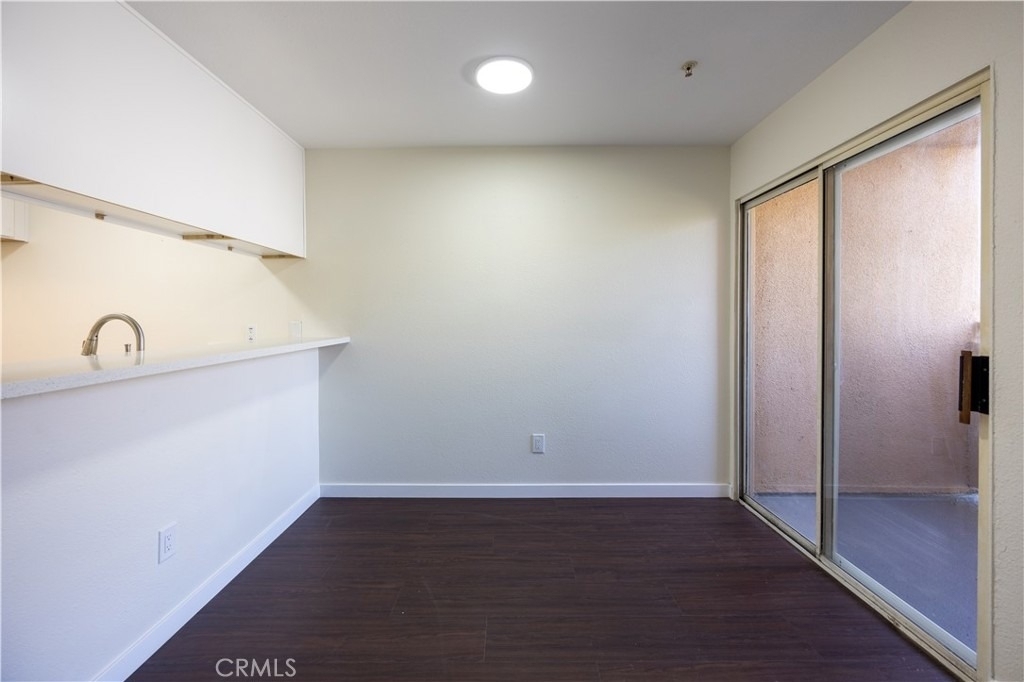 321 S Occidental Boulevard - Photo 8