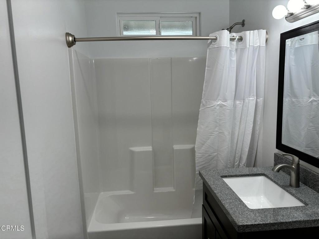 109 Bald Street - Photo 4