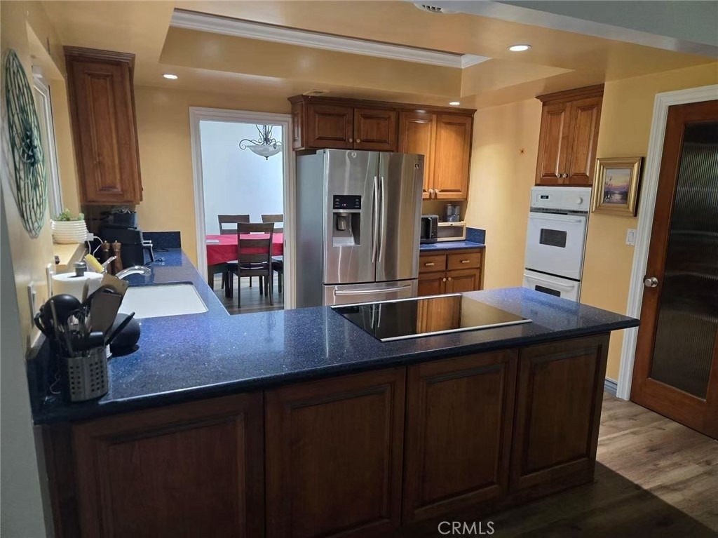 444 Redlands Avenue - Photo 13