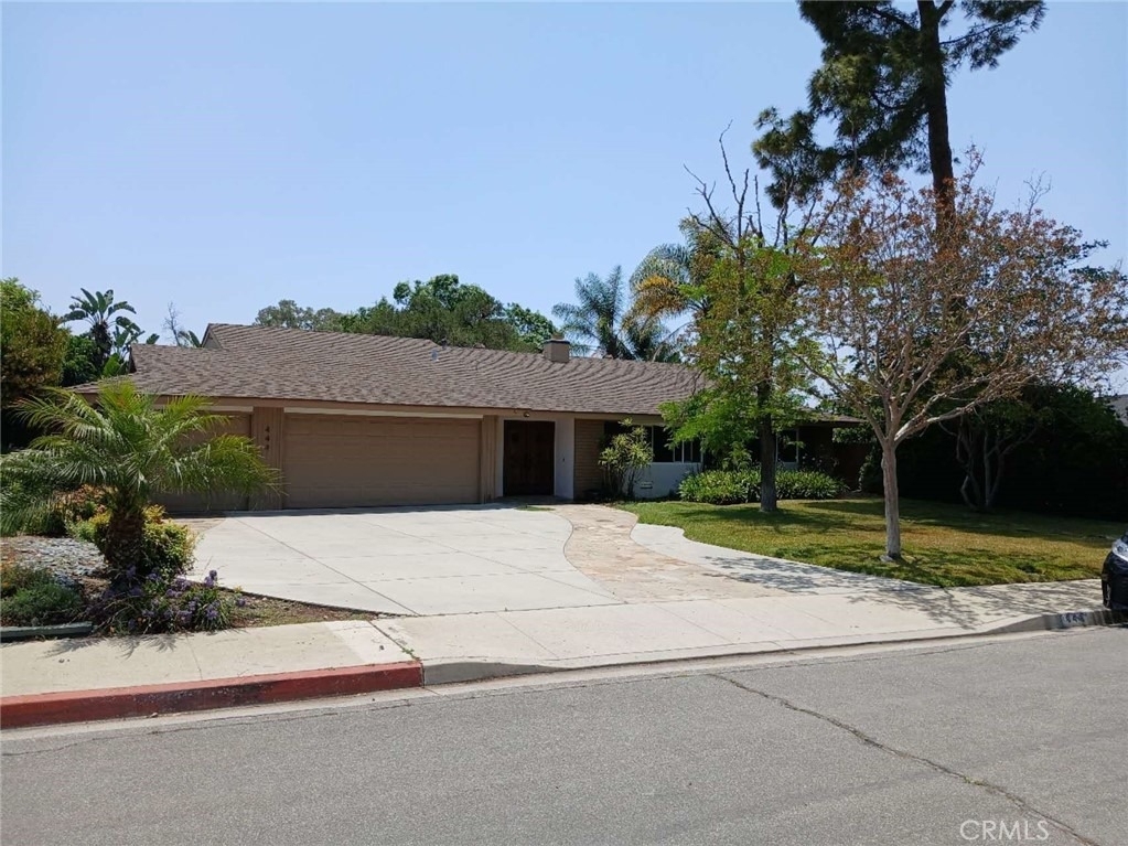 444 Redlands Avenue - Photo 0