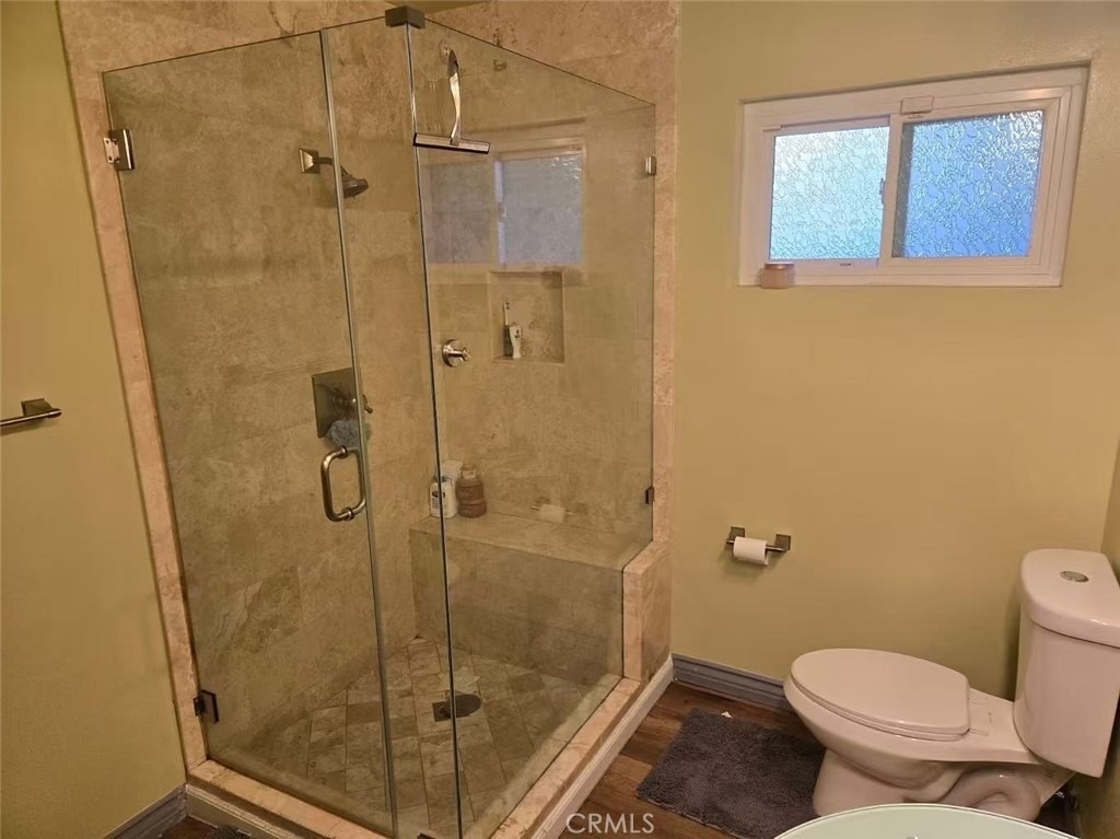 444 Redlands Avenue - Photo 14