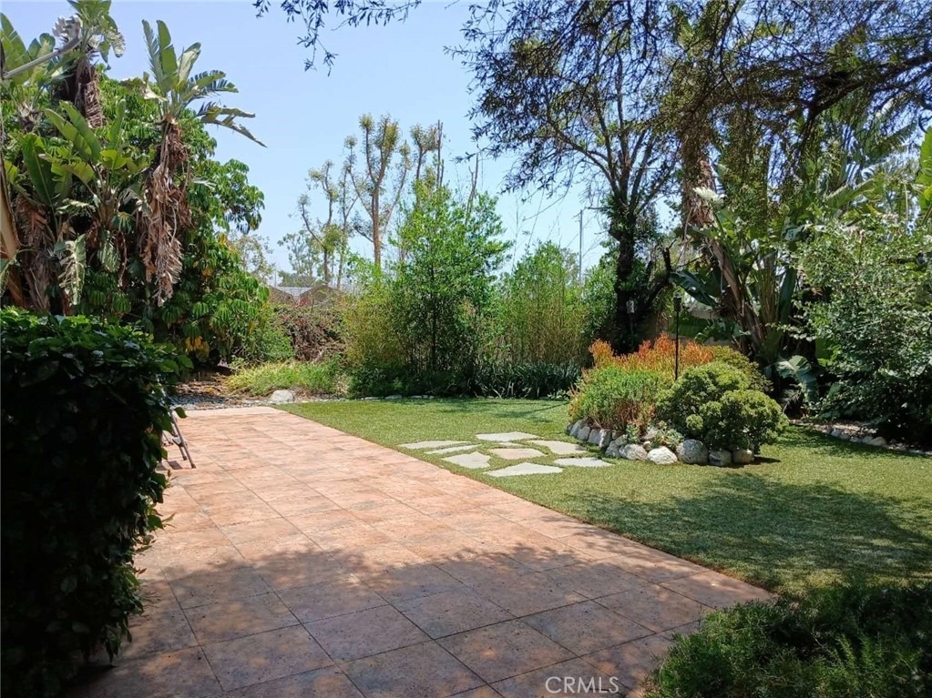 444 Redlands Avenue - Photo 7