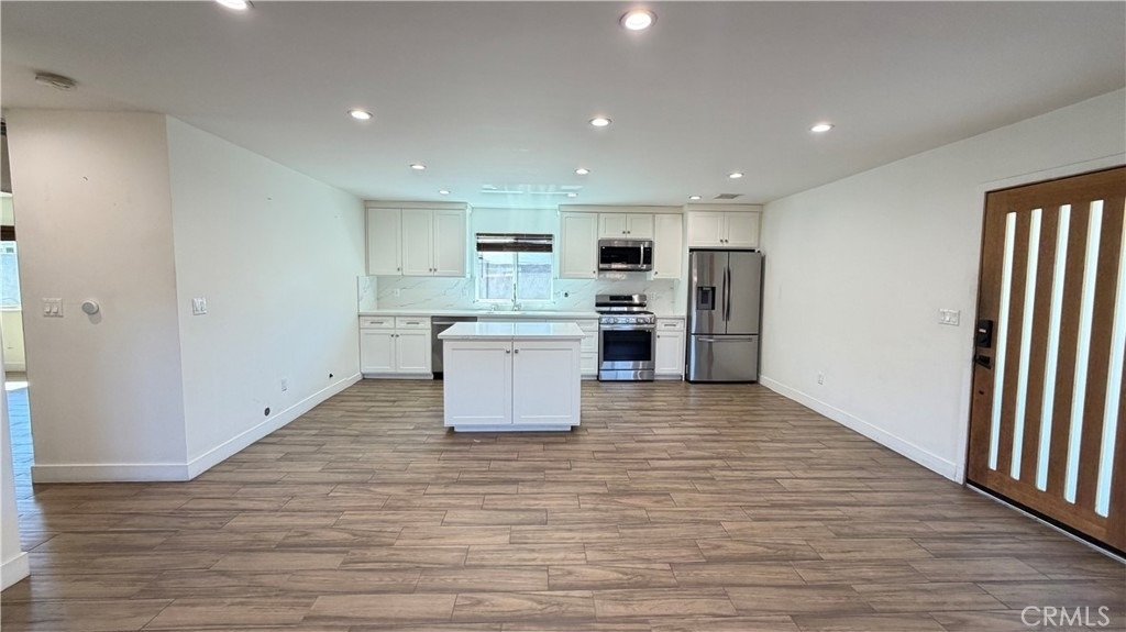 7257 Wilbur Avenue - Photo 2