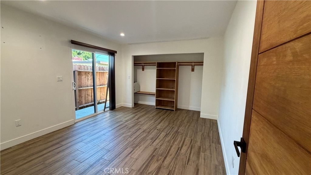 7257 Wilbur Avenue - Photo 11