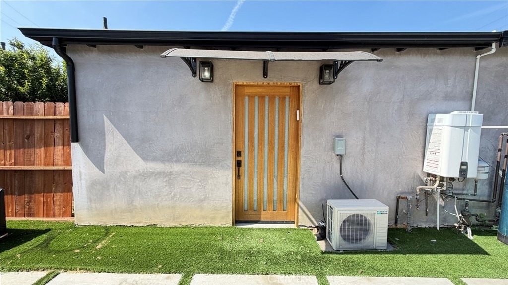 7257 Wilbur Avenue - Photo 3