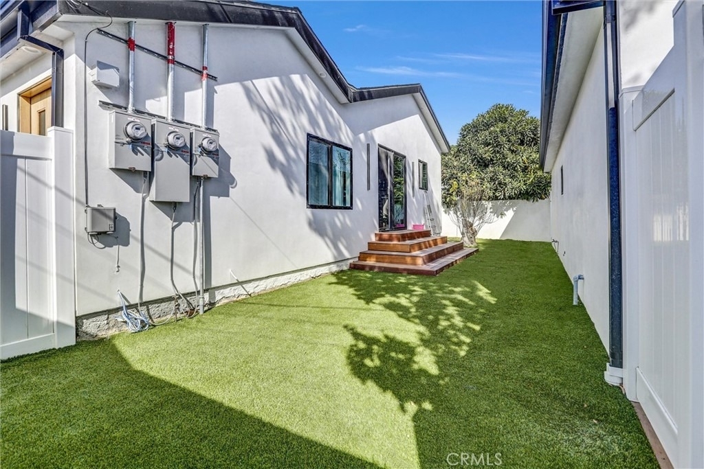 6900 Corbin Avenue - Photo 22