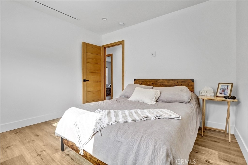 6900 Corbin Avenue - Photo 20