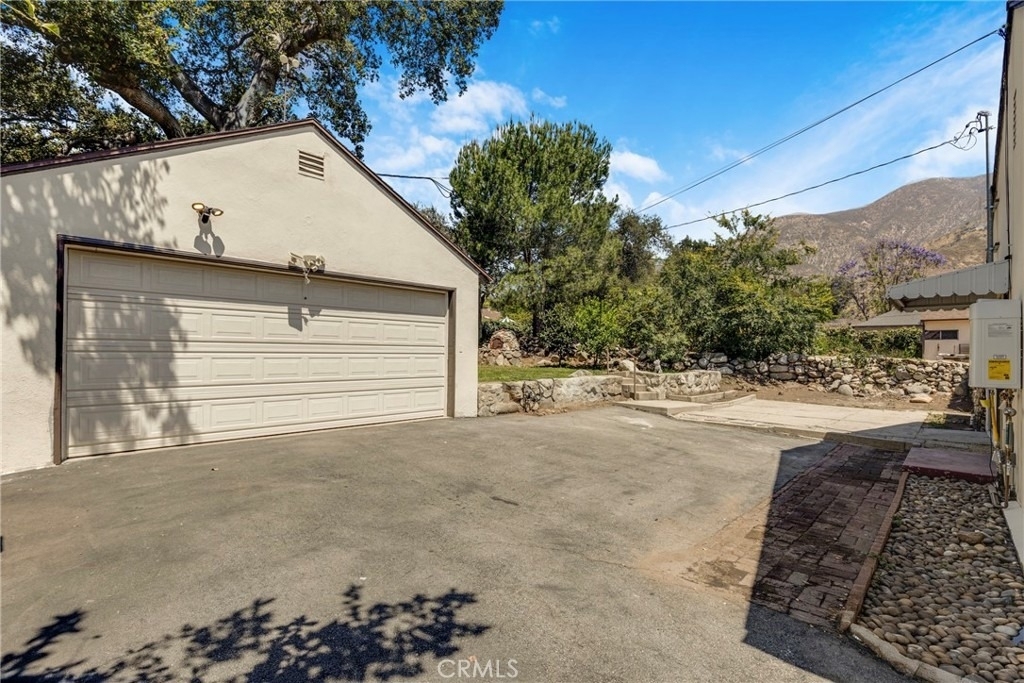 2151 N Altadena - Photo 15