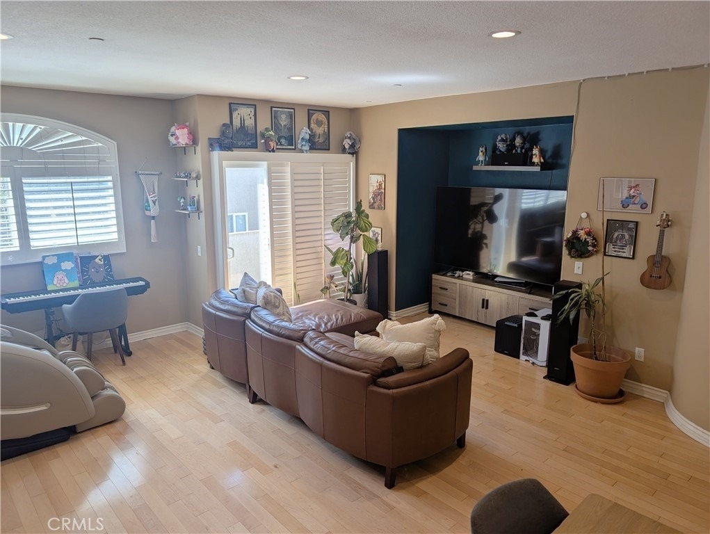 328 E Imperial - Photo 4