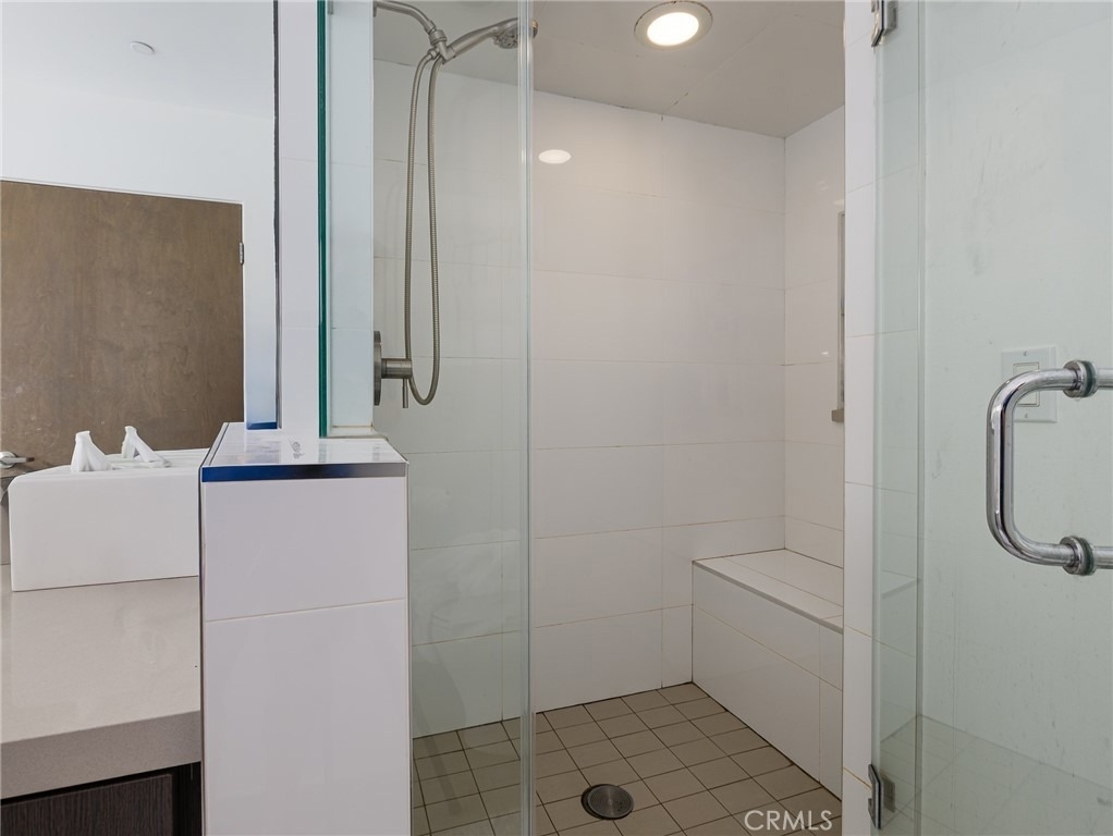 121 E Walnut - Photo 24