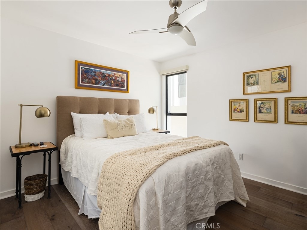 121 E Walnut - Photo 25