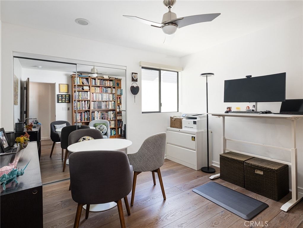 121 E Walnut - Photo 27