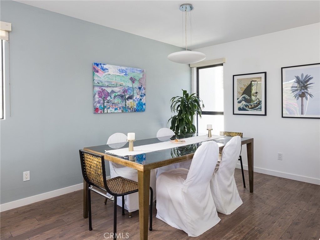 121 E Walnut - Photo 12