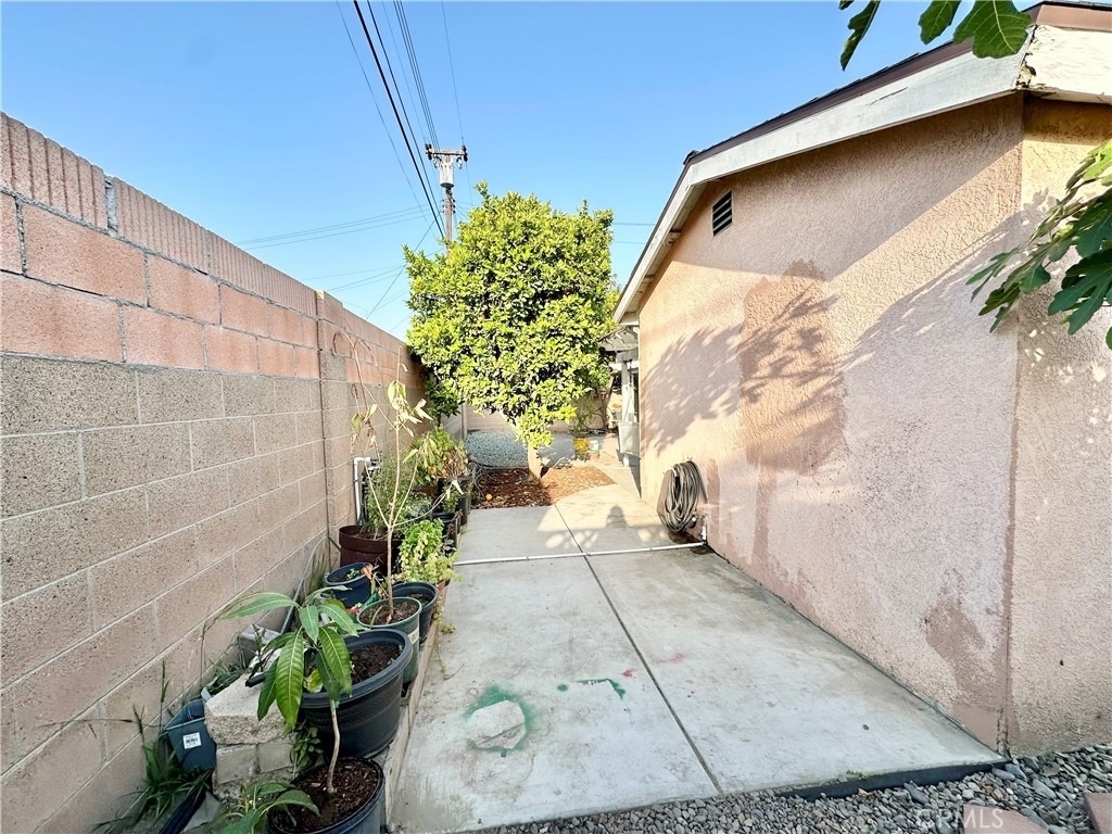 6351 Marcella Way - Photo 17