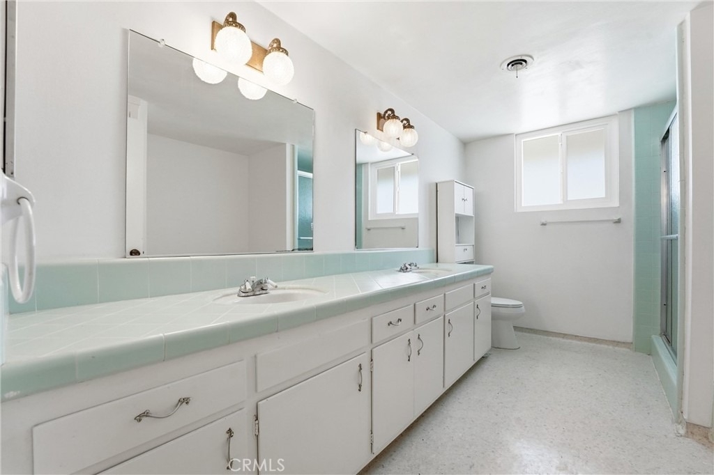 1163 N Lincoln - Photo 20