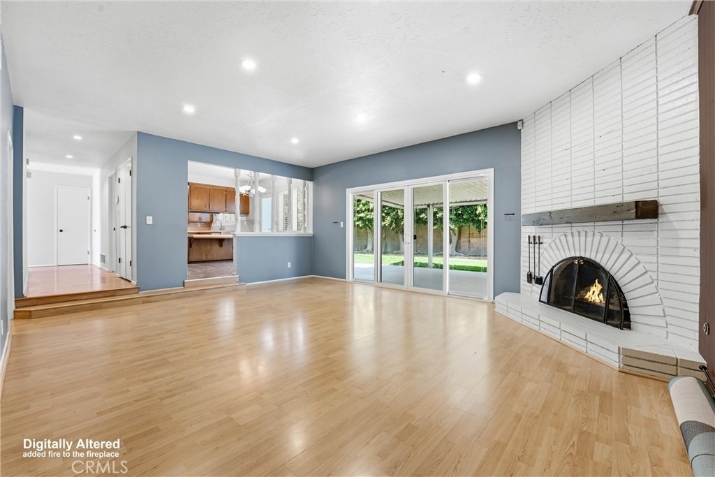 1163 N Lincoln - Photo 5