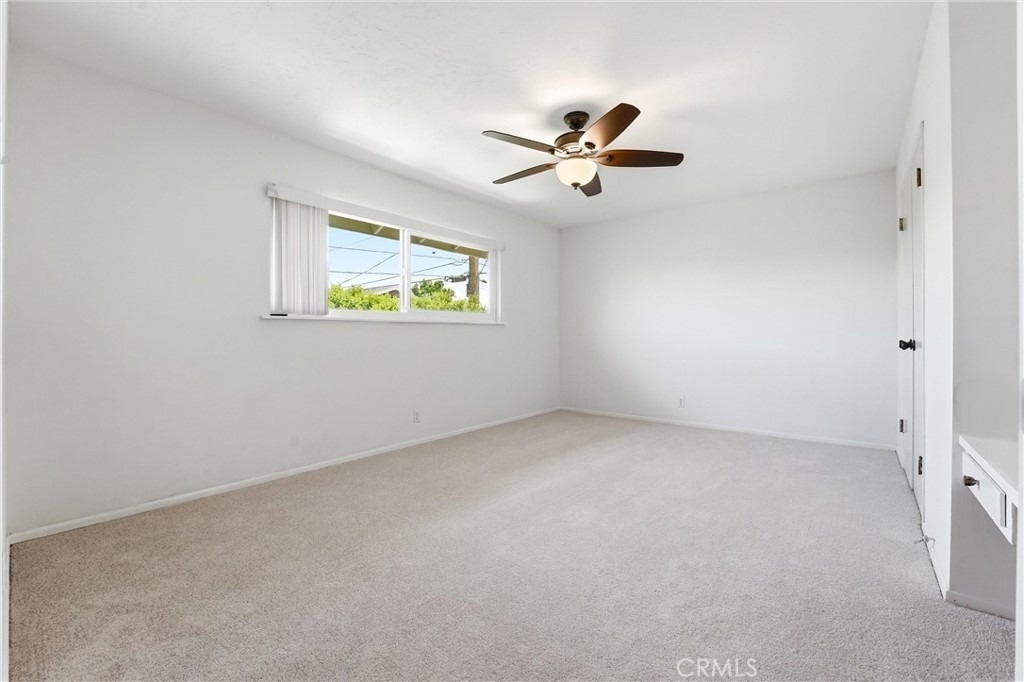 1163 N Lincoln - Photo 15