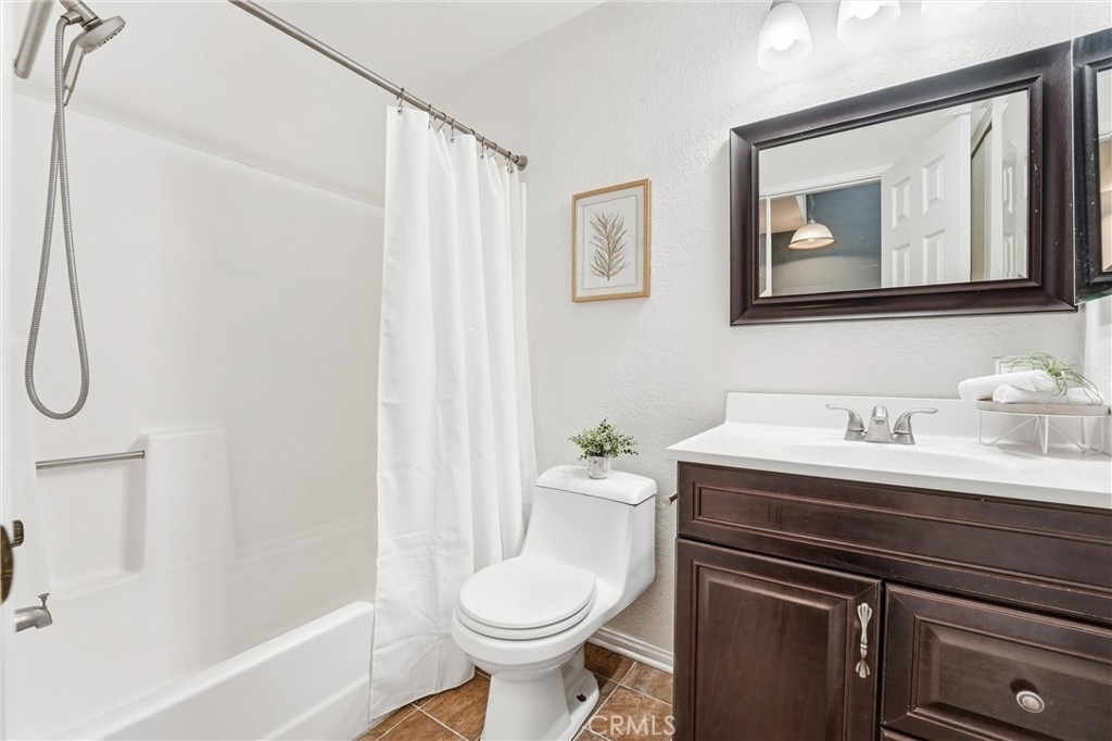 334 S Walnut Unit D (11) - Photo 13