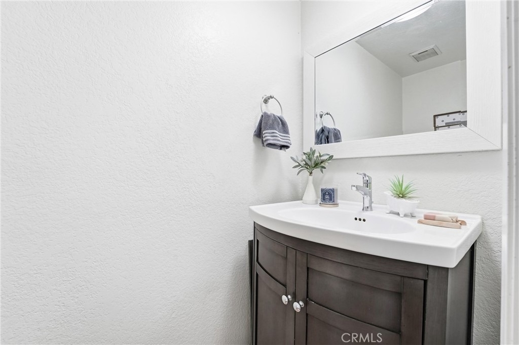 334 S Walnut Unit D (11) - Photo 8