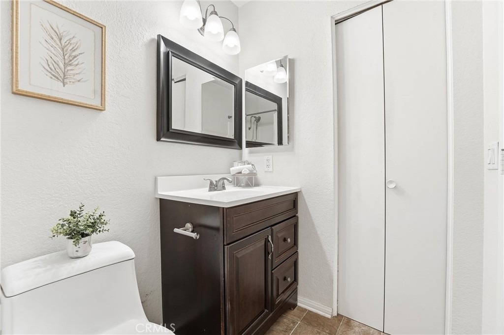 334 S Walnut Unit D (11) - Photo 14