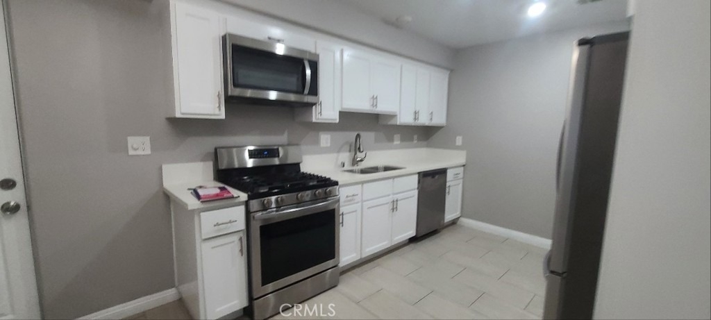 10613 1/2 S Broadway - Photo 4