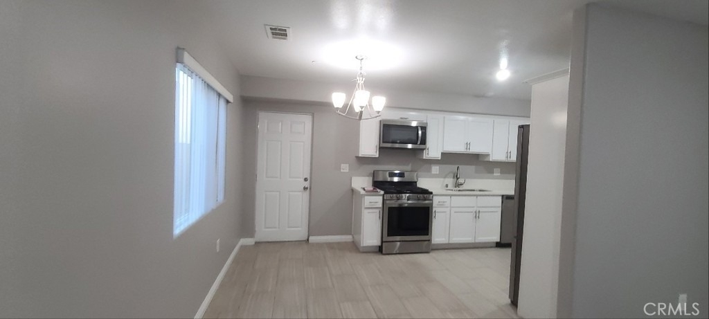 10613 1/2 S Broadway - Photo 3