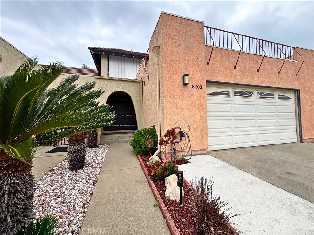 8203 Owens - Photo 0