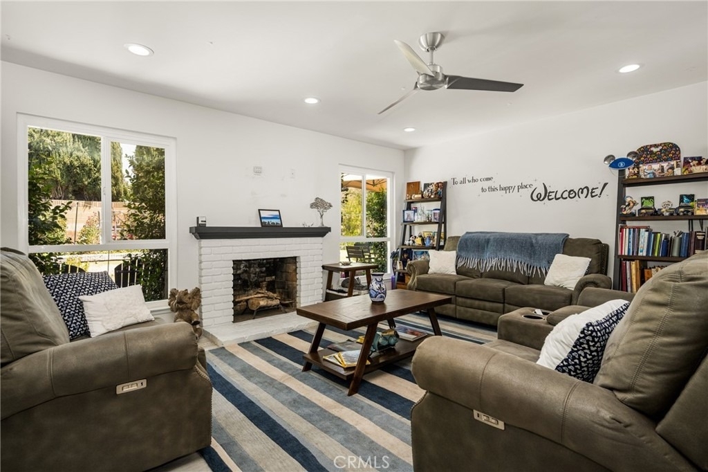 2221 E Viking - Photo 11
