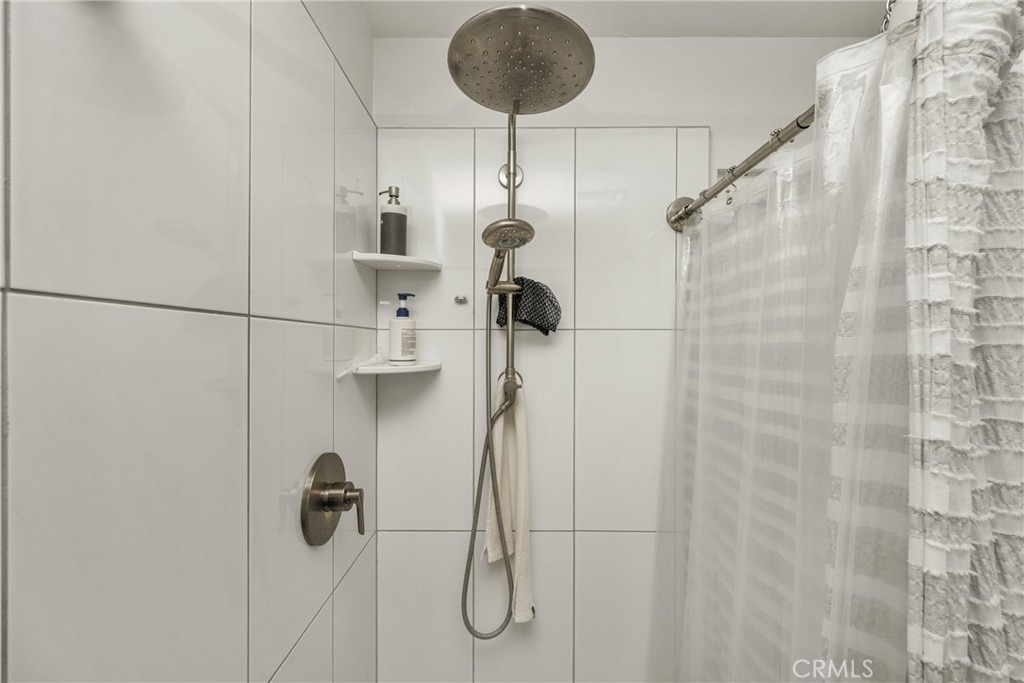 2221 E Viking - Photo 39