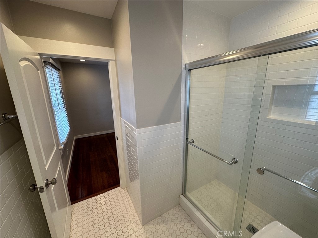 633 W Maple Avenue - Photo 26