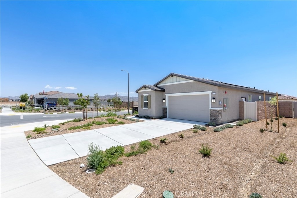 1231 Trojan Circle - Photo 2