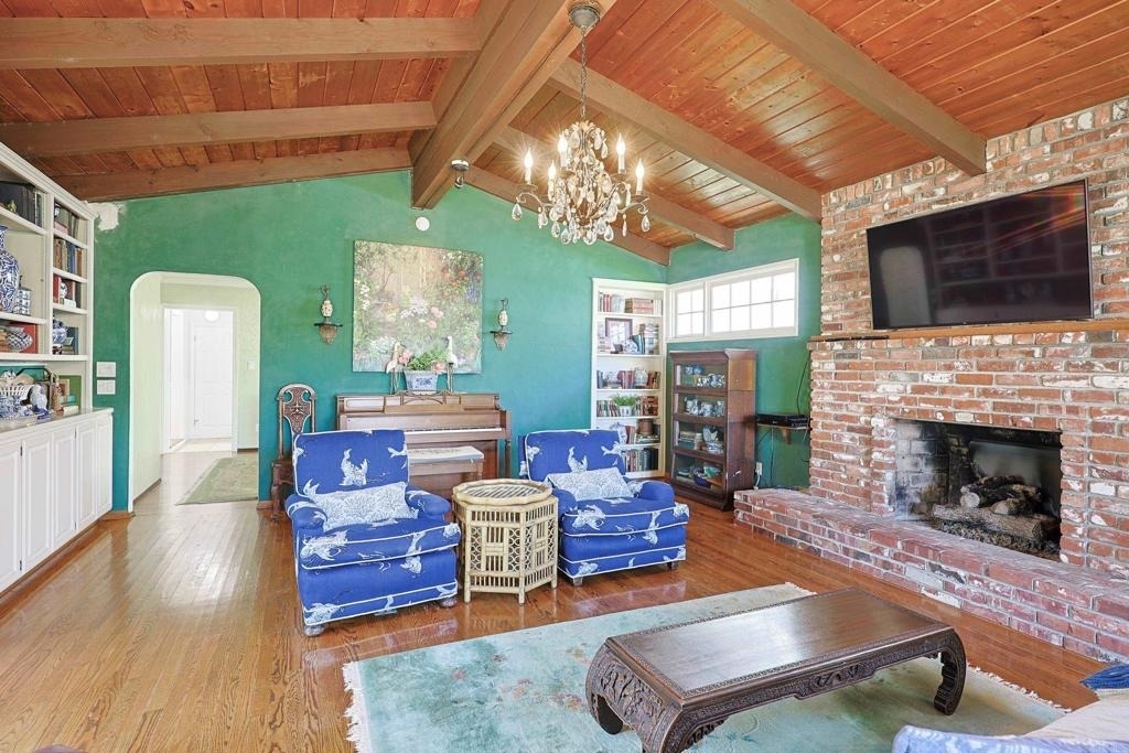 610 Country Club - Photo 14