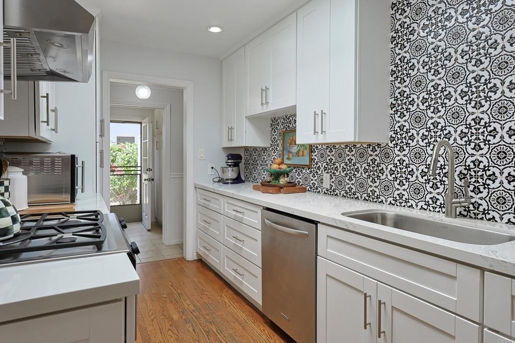 610 Country Club - Photo 24