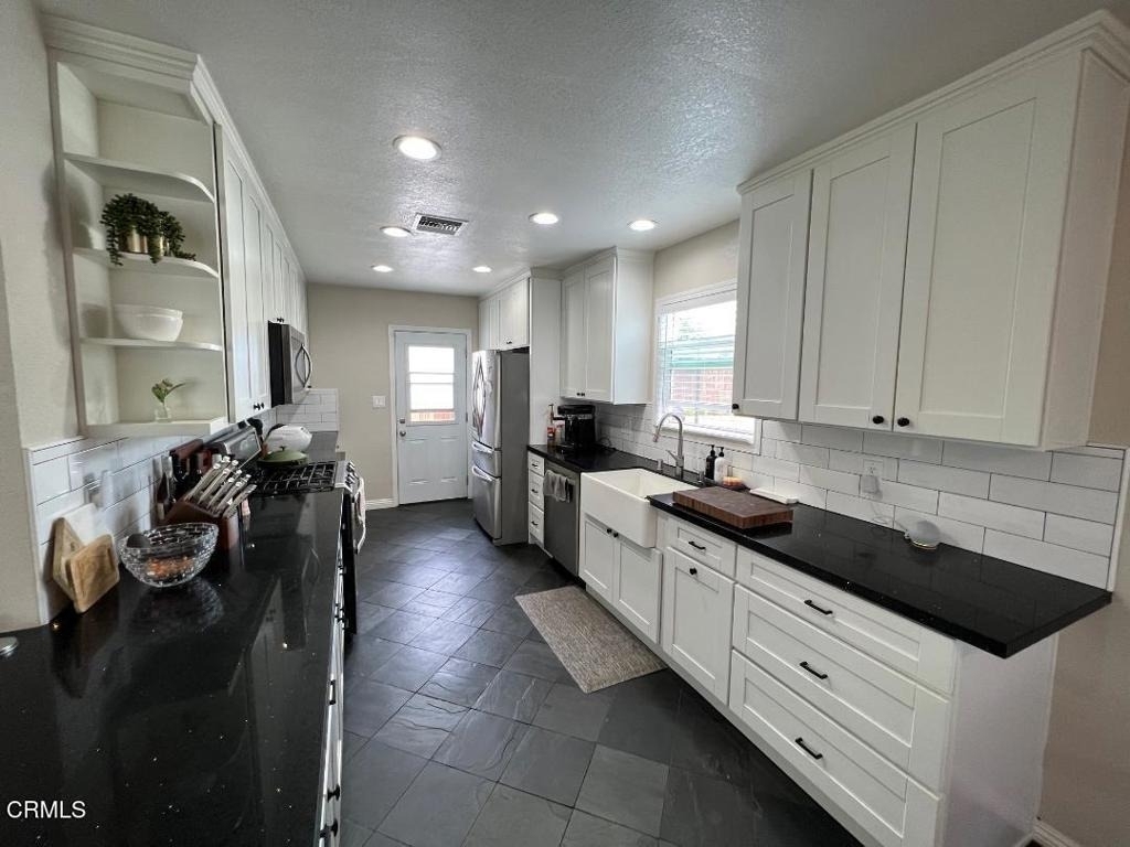 1907 Graydon Avenue - Photo 5