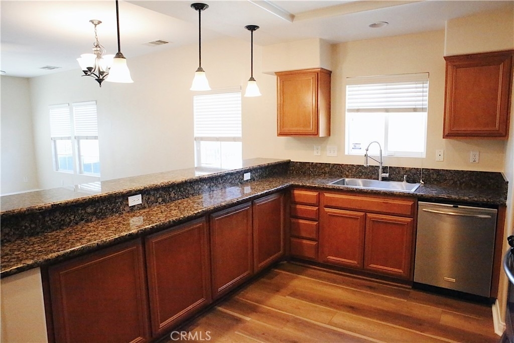 1510 Orange Avenue - Photo 2