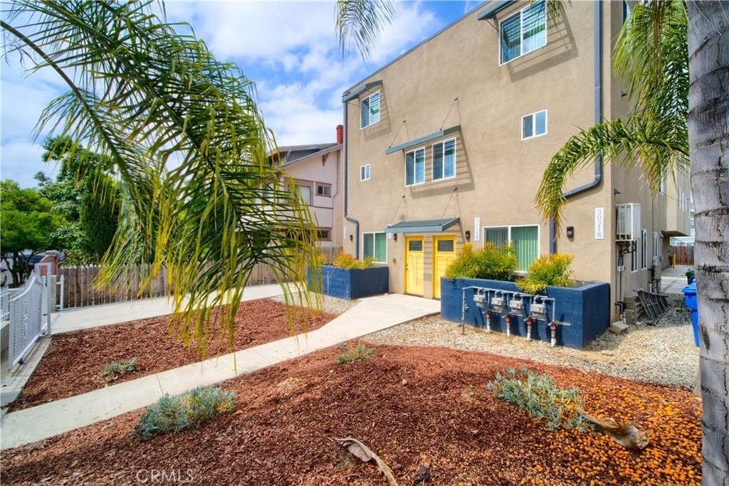 3019 S Raymond Avenue - Photo 12