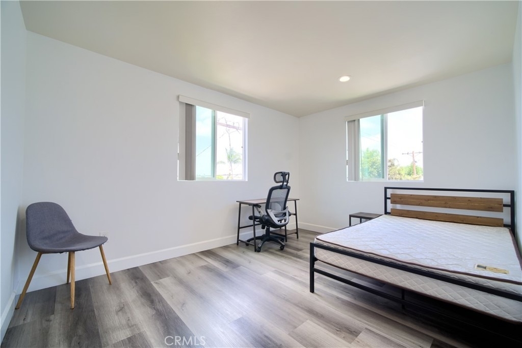 3019 S Raymond Avenue - Photo 10