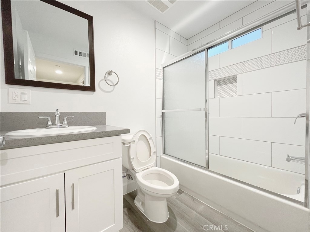 3019 S Raymond Avenue - Photo 9
