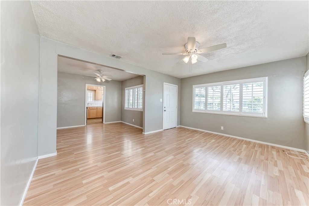 17309 Elgar Avenue - Photo 3