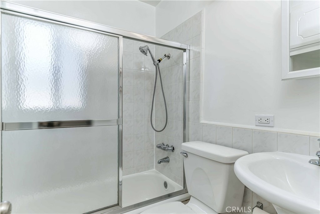 17309 Elgar Avenue - Photo 14